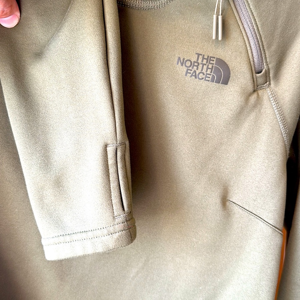 The North Face pullover sweater - Picture 4 of 4